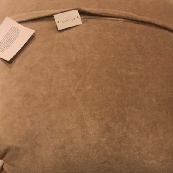 Sheepskin first pillow 2